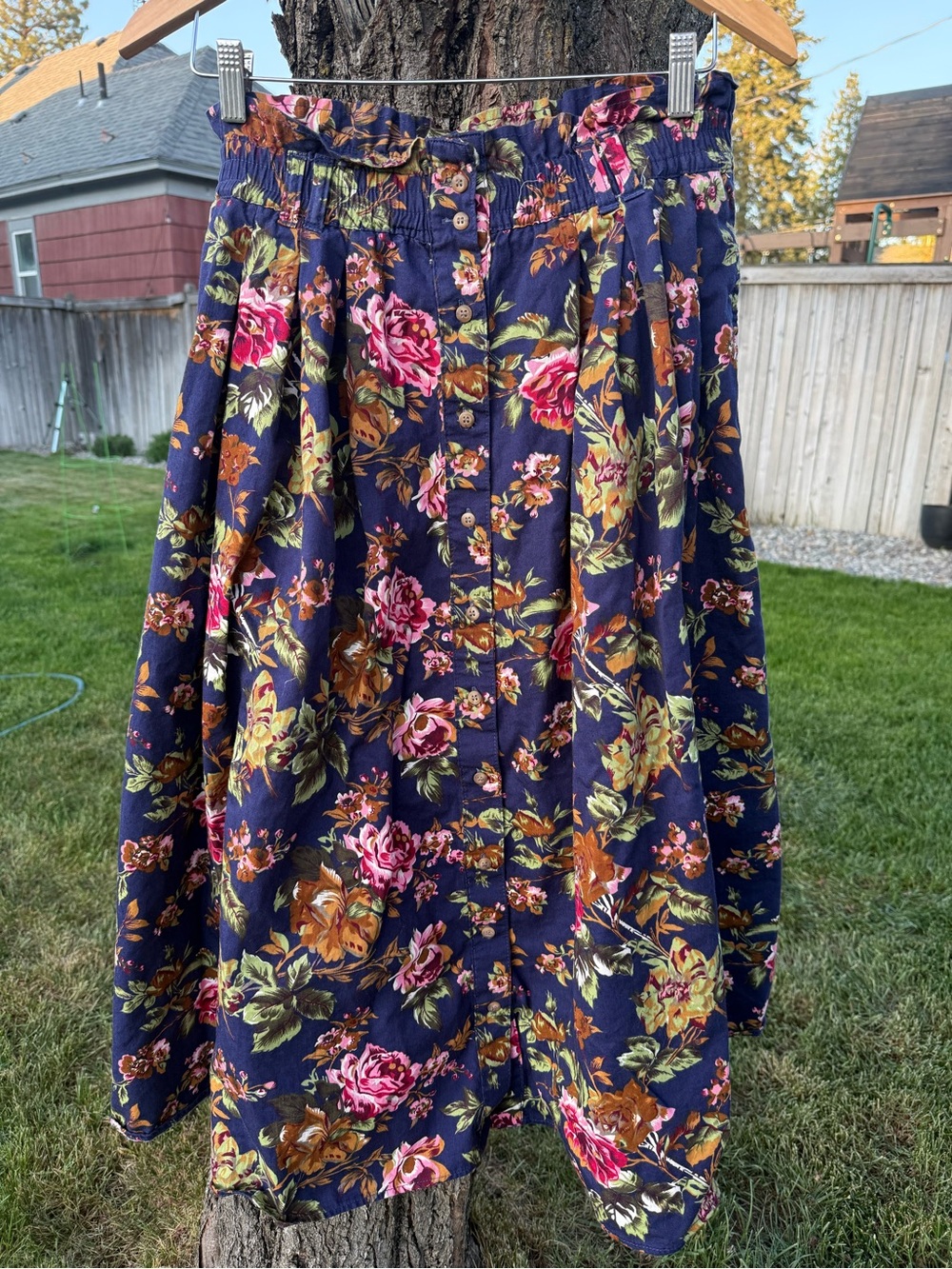 Bugle Boy Navy Floral Midi Skirt